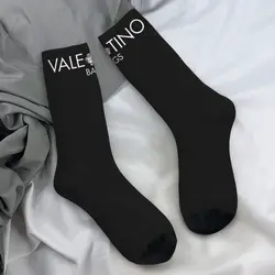 Luxury Brand Socks Fashion Logo Fashion Stockings Women Men Soft Skateboard Socks Winter Graphic Non-Slip Socks