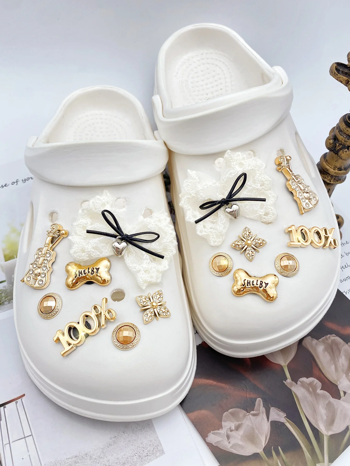 14 pieces of white love bow, gold point diamond violin, letter bones, digital shoe buckle DIY decorations, women's sandals, slip