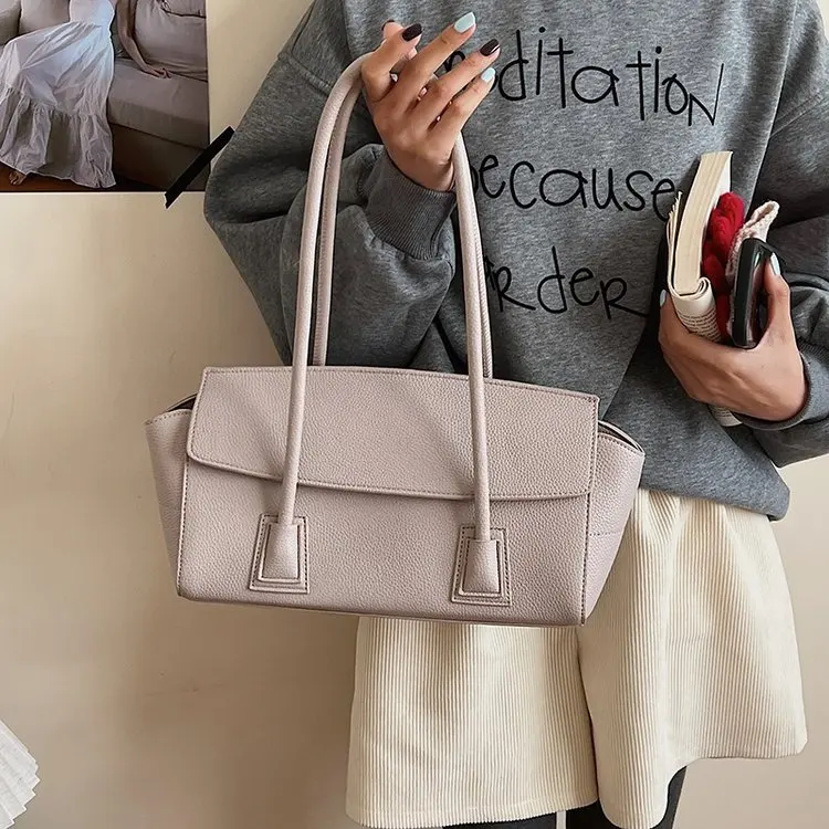 

2026 New Korean Minimalist Women's Armpit Bag Retro Simple Shoulder Bag Versatile Foreign Fashion Style Commuter Bag