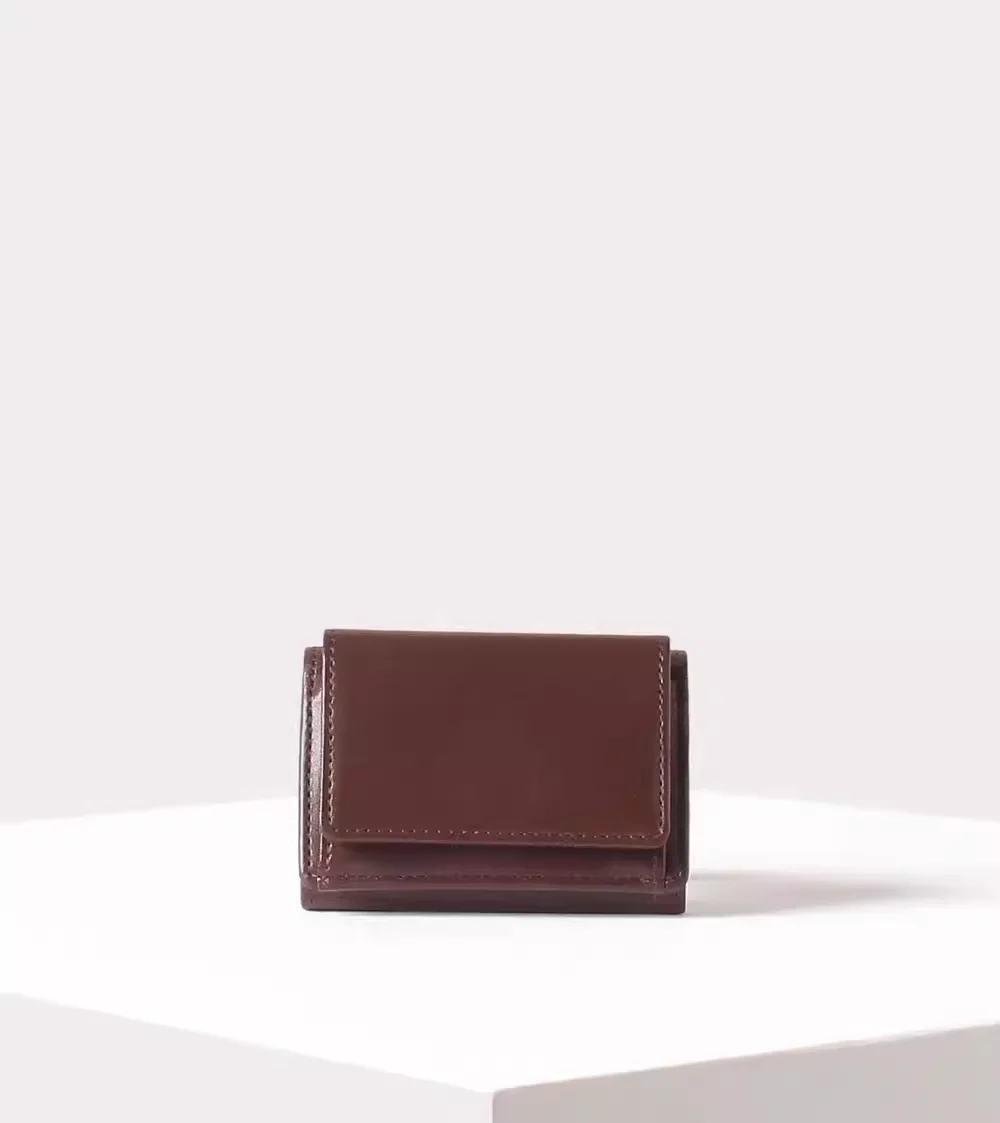 Cartera larga plegable de tres capas con múltiples tarjetas, monedero de bolsillo Triple, bolso de cuero duradero con broche, bolso de dinero marrón de estilo británico