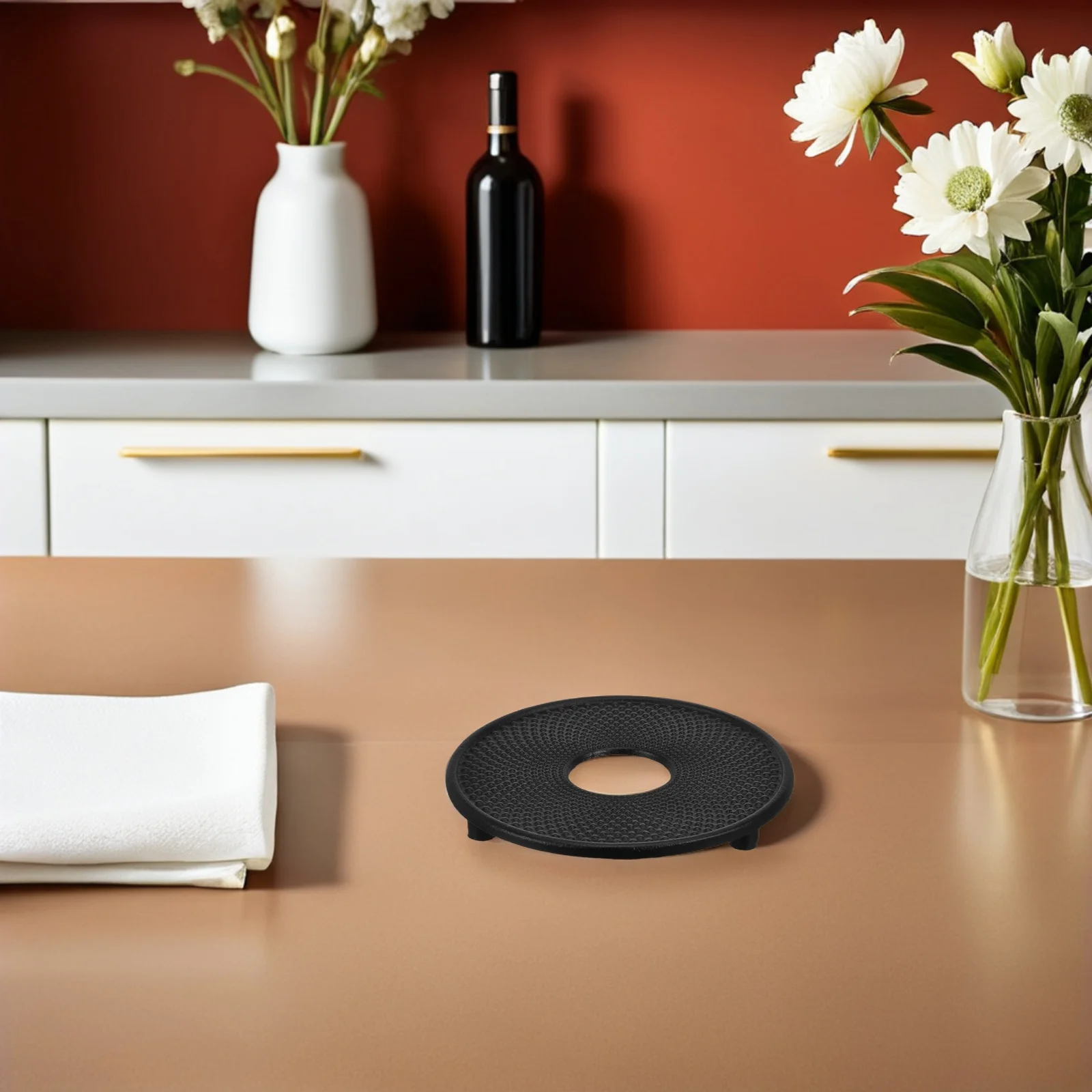 

Cast Iron Hot Pot Holder Round Metal Stand for Stew Pans and Skillets Heat Resistant Kitchen Mat Decorative Tabletop Use Indoor