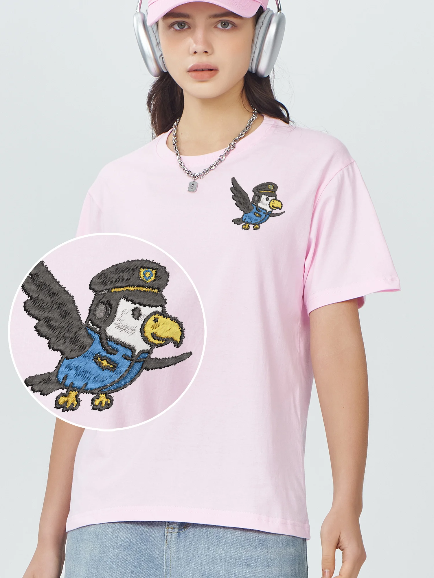 

Newest Funky Embroidered T Shirts Parrot Officer Breathable Crew Neck T-Shirt Unisex Soft Comfort Embroidery Tees
