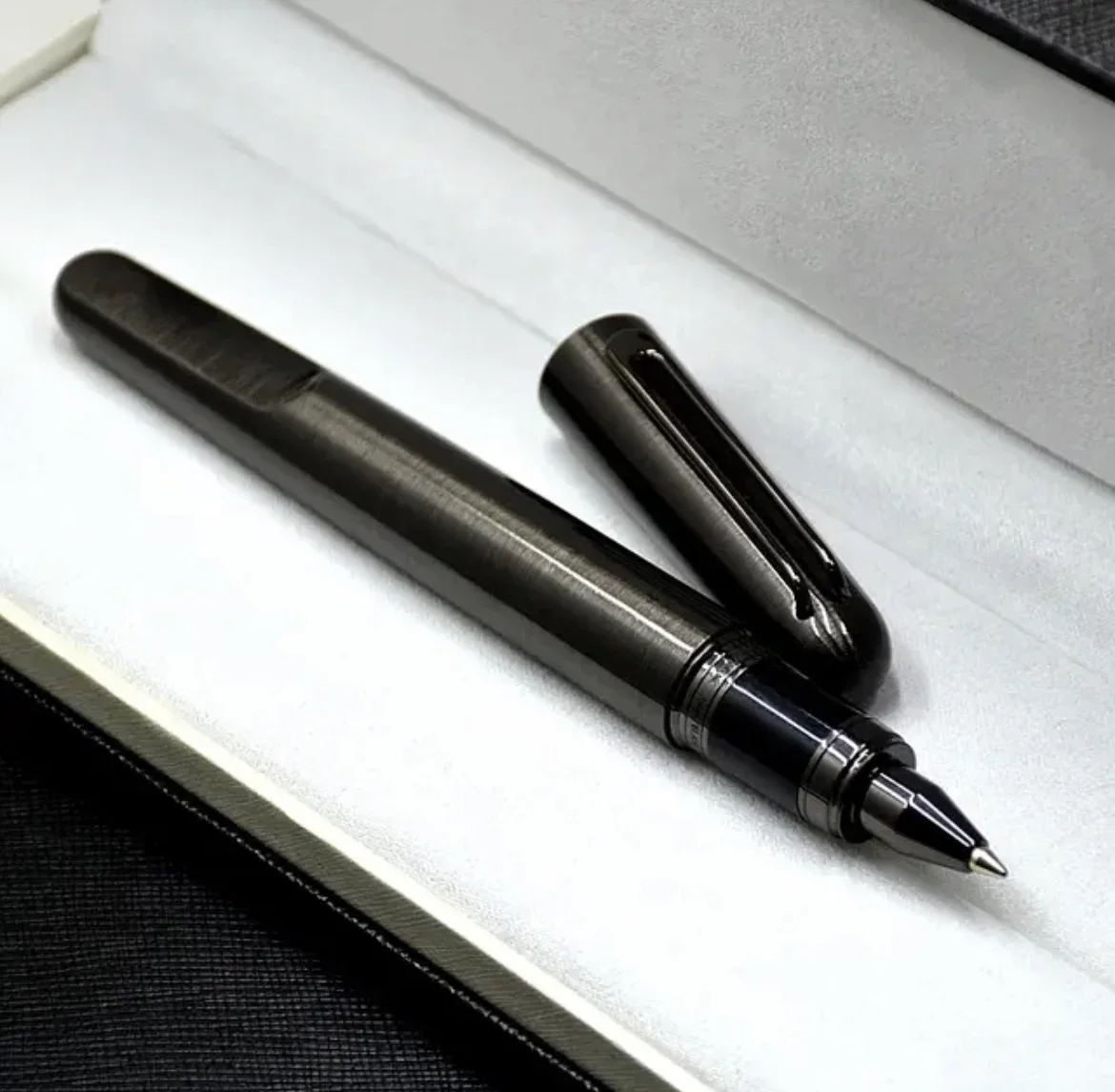 عالية الجودة نافورة الرول الكرة القلم التيتانيوم معدن طبعة محدودة MB سلسلة المغناطيسي إغلاق غطاء الأقلام #2