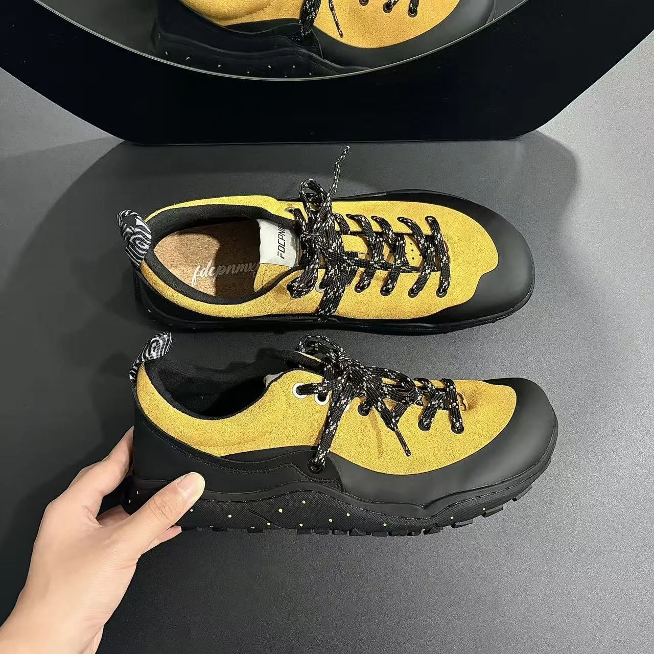 Designer Brand Weight Lifting Shoes Mesh Breathable Squat Shoes Anti-Slippery Fitness Yoga Shoes Good Quality Gym Training Shoe