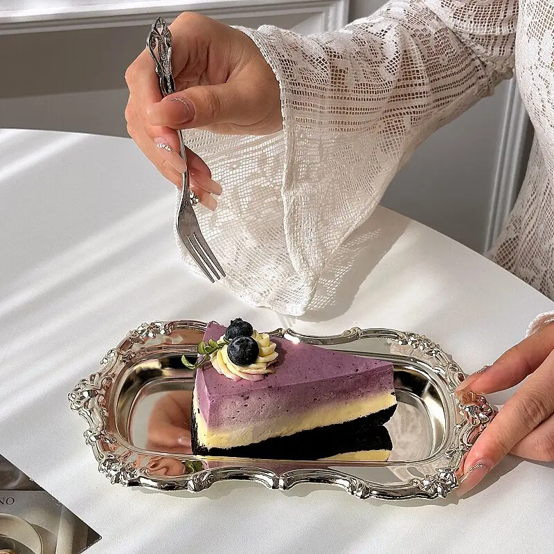 NEW   Cafe Dessert Cake Tray Metal Refreshment Tray European Retro Scented Candle Tray