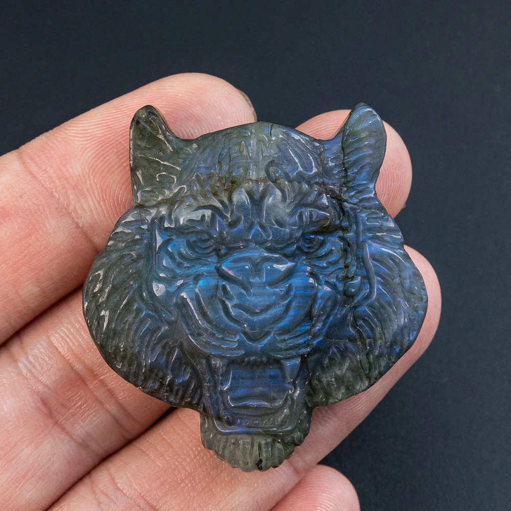

Premium Flash Labradorite Pendant Blue Flash Exclusive Tiger Head Shape Semi-Finished Pendants for DIY Jewelry Gift 40X40X11MM