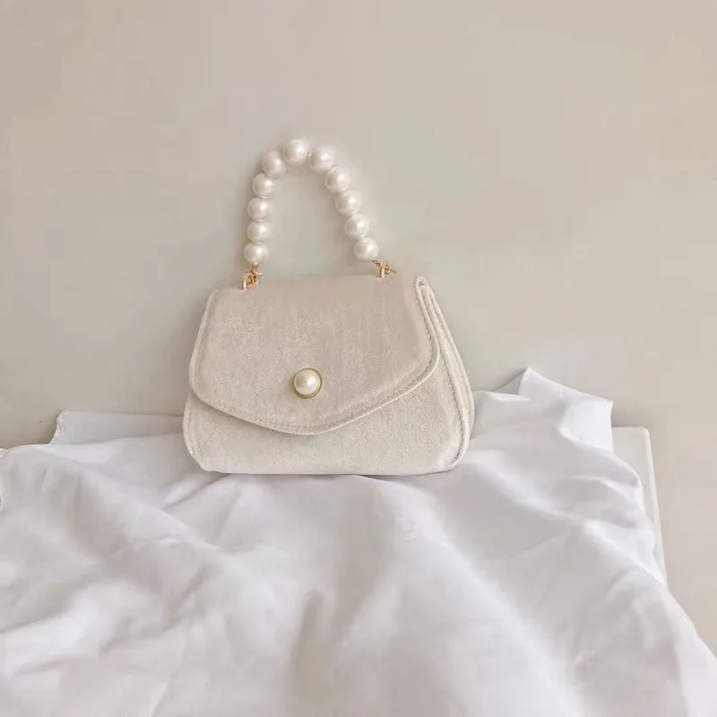 French Vintage Pearl Handheld Small Square Bag For Women Spring Autumn New Velvet Chain Dinner Bag Beige Cross Shoulder Bag