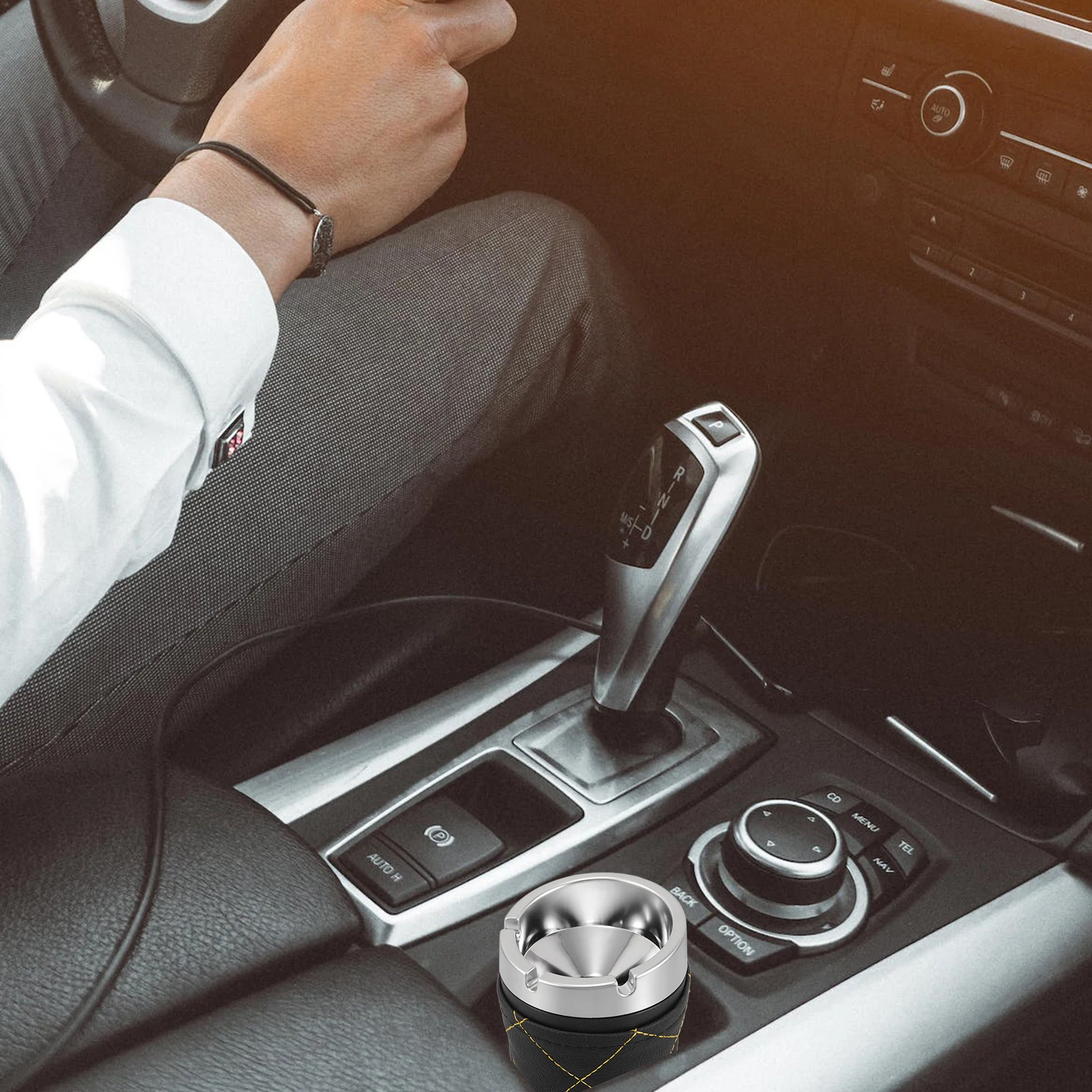 

Multifunctional Smokeless Odorproof Car Ashtray Portable Ash Bucket Self Extinguishing Cigarette Holder For Vehicle