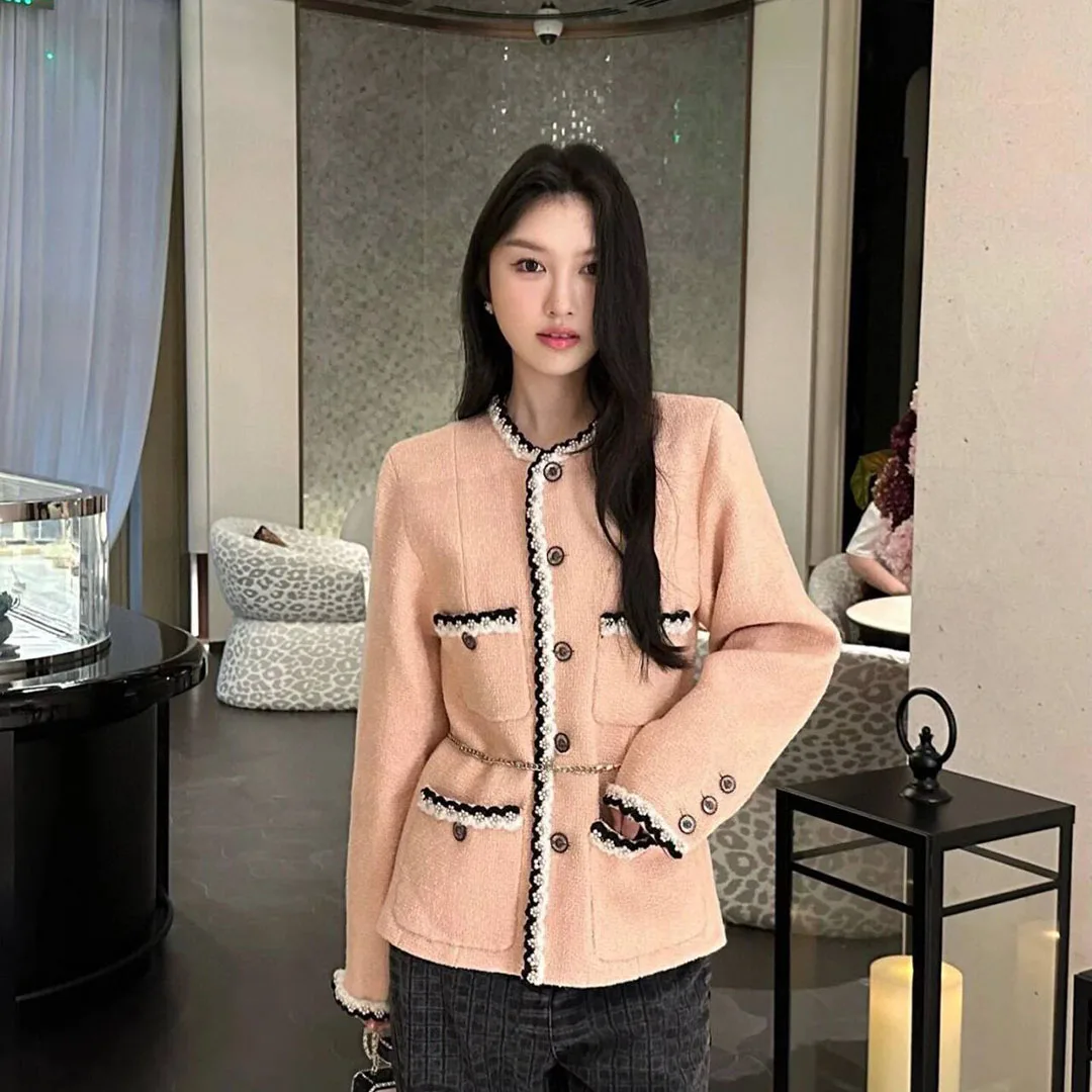 2024 New Fall Winter Fashion O-neck Beading Pearls Flower Twist Edging Long Sleeve Sweet Tweed Jacket Women Pockets Vintage Coat