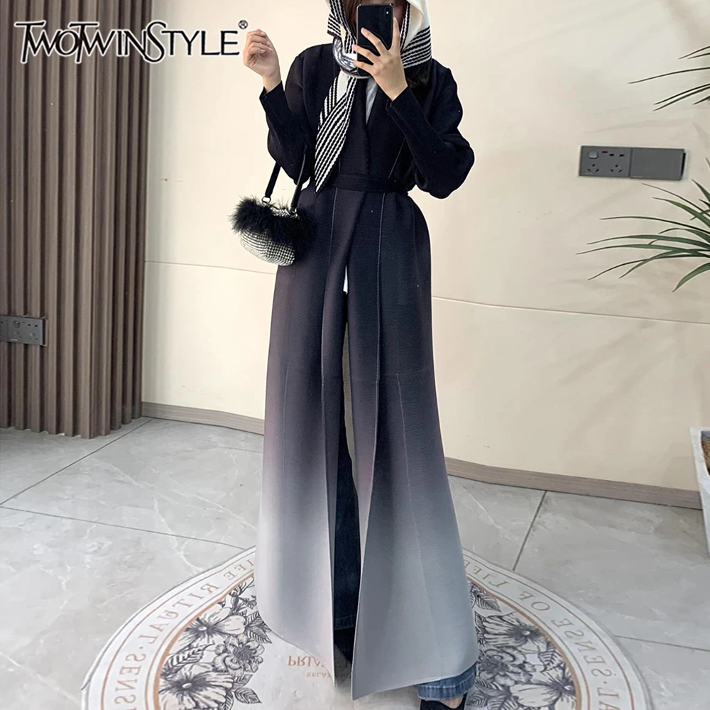 

TWOTWINSTYLE Gradient Patchwork Lace Up Long Coat For Women Lapel Long Sleeve High Waist Loose Casual Coats Female Fashion New