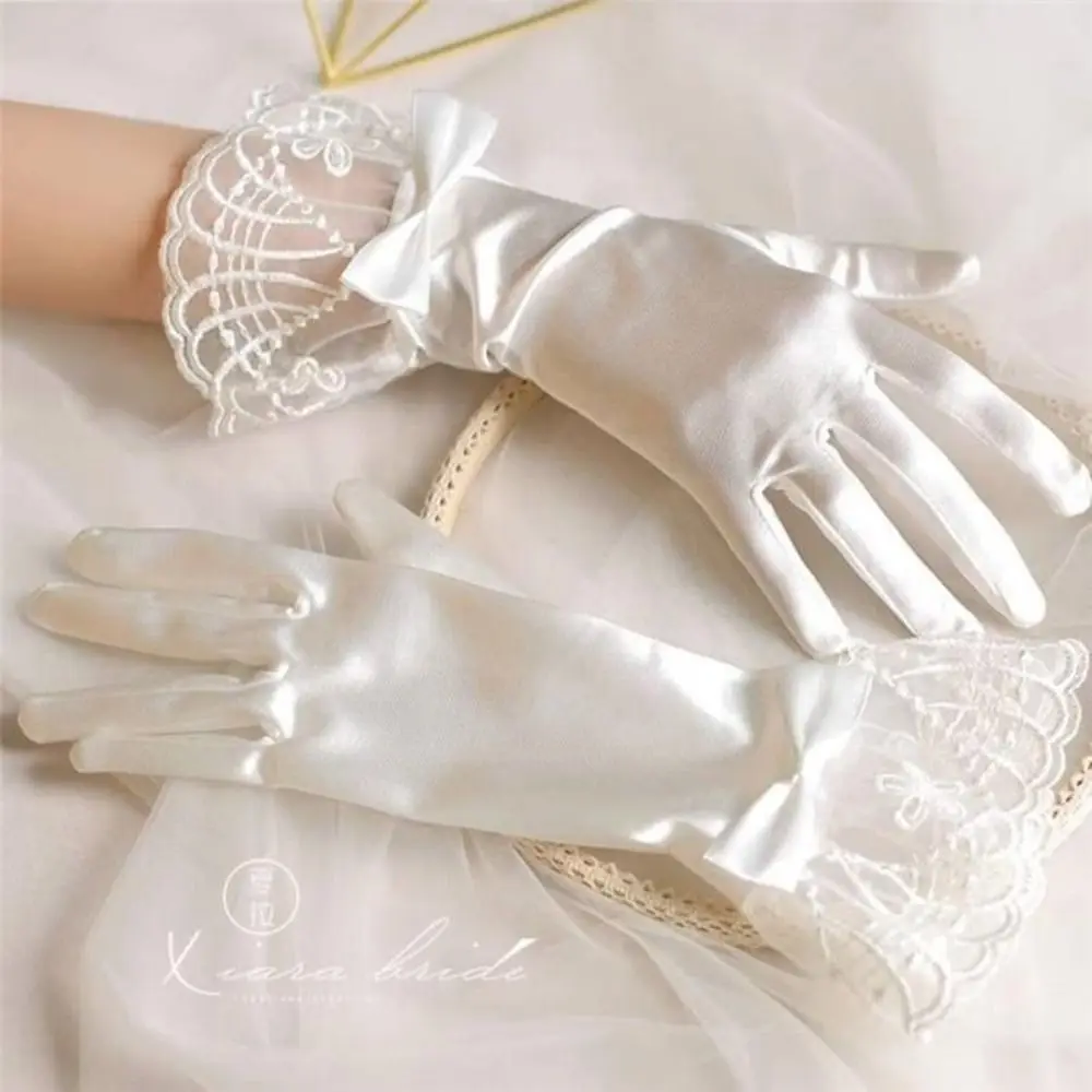 1 Pair Marie Cat Cos White Satin Gloves Wedding Mesh Short Glove Bow Knot Gloves Elegant Sweet Lace Gloves Women Wedding Dress