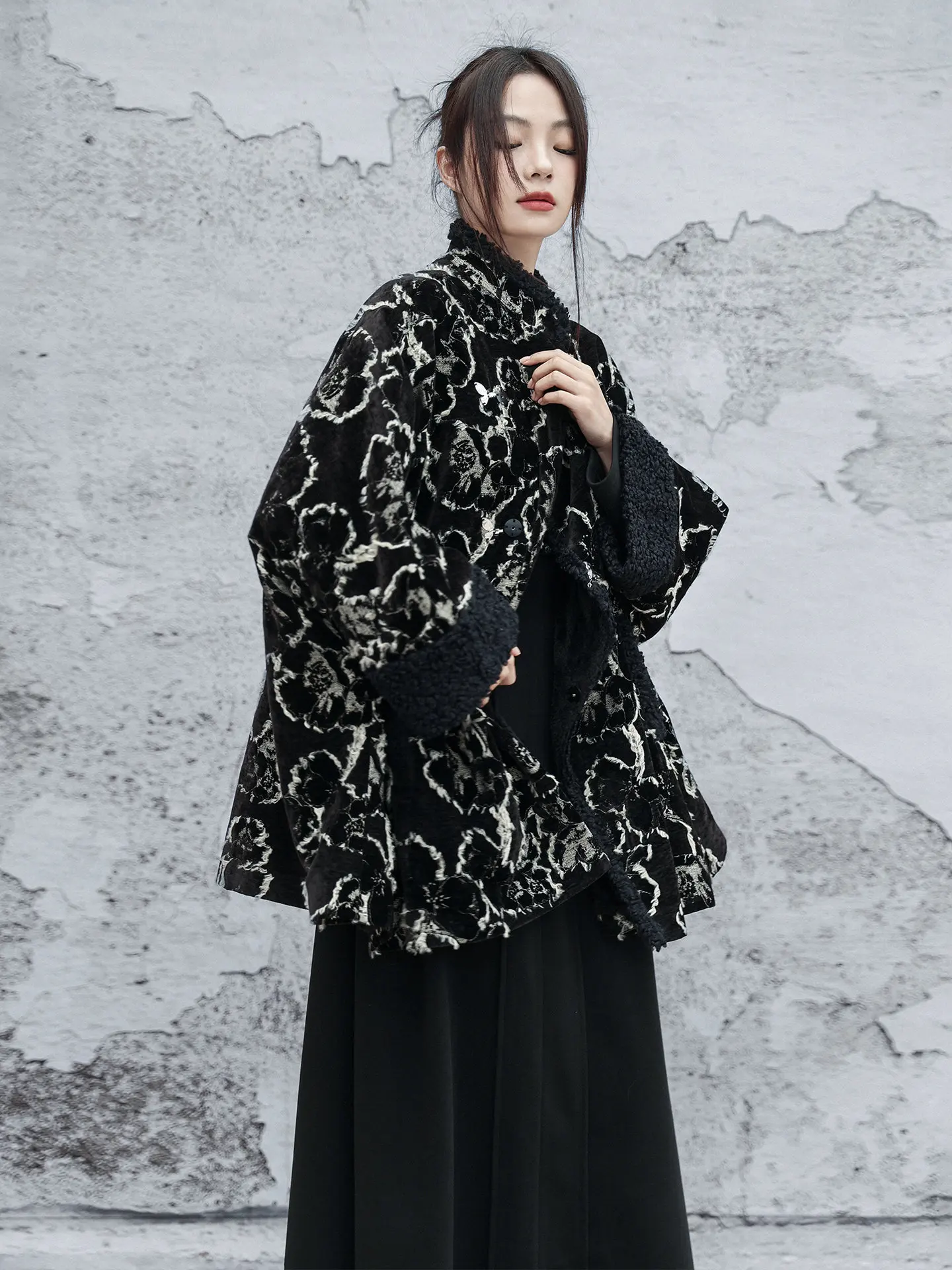 UMI MAO Lambskin Jacquard Blazer Women's New Winter Designer Oversized Drop Shoulder Snowy Fleece Top Femme