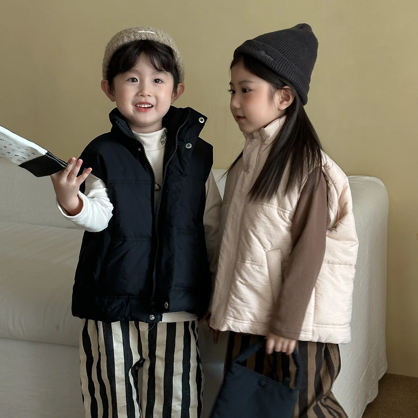 

2025 Winter Toddler Kids Girls Thick Vest Solid Color Zipper Infant Baby Girls Waistcoats Ins Warm Out Children Girl Casual Vest