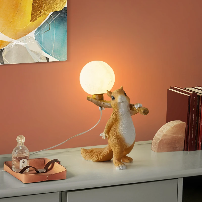 

Nordic Creative Squirrel Table Lamp Cartoon Animal Bedroom Bedside Lamp Desk Children's Room Decorative Lamps