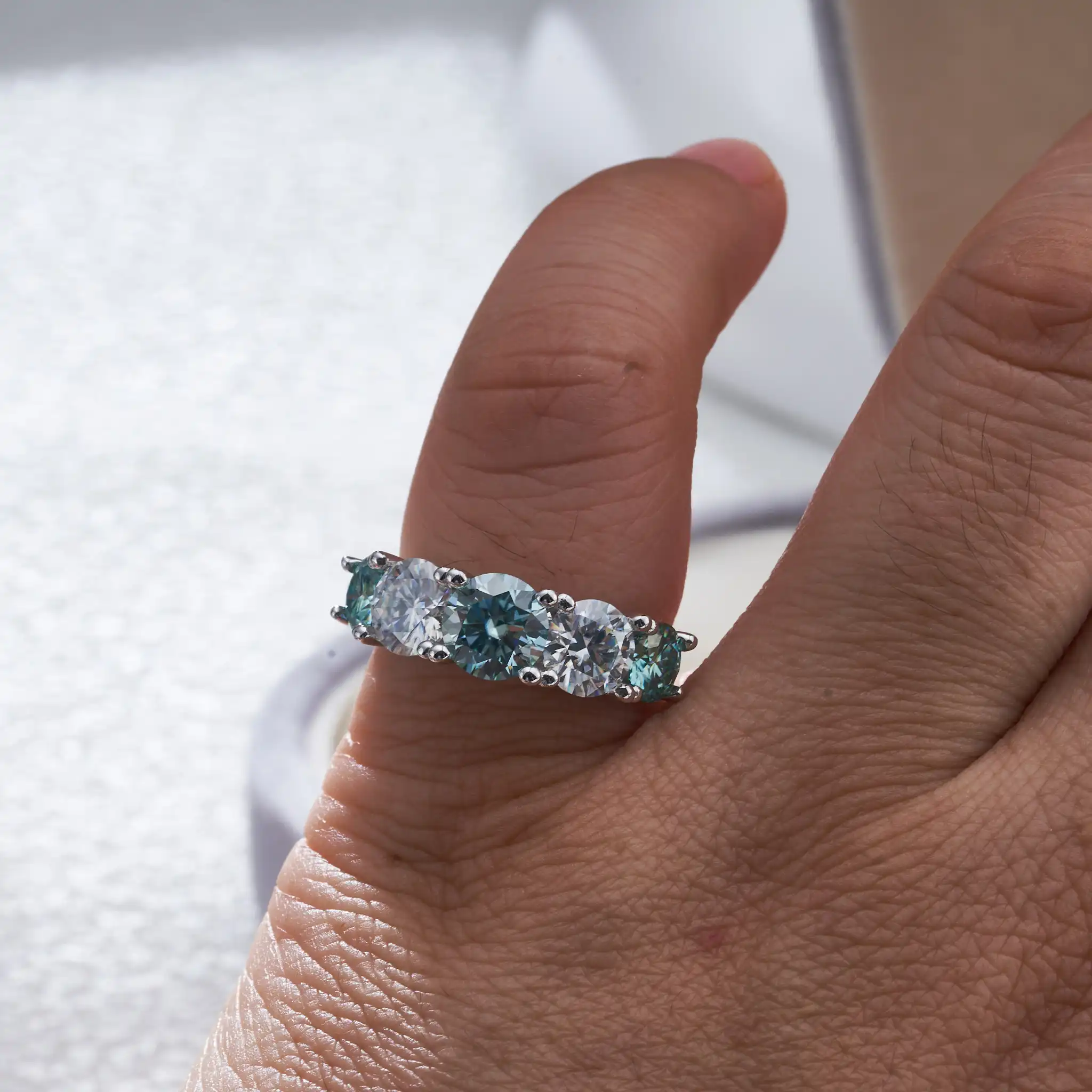 3,6 Karat D-Farbe VVS Moissanit-Ringe für Damen, 925er Sterlingsilber, 5 Steine, funkelnder Diamant, Ehering, edler Schmuck, Geschenk – Detail 4
