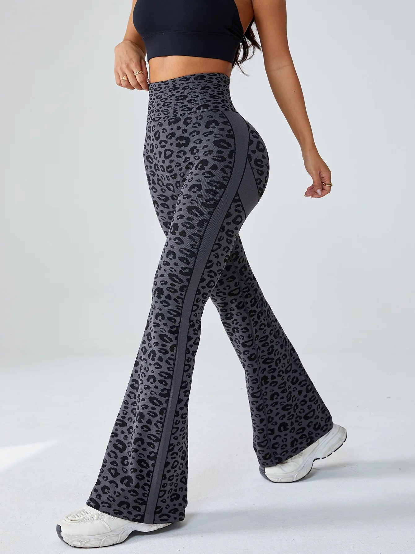 Mallas sin costuras de cintura alta para gimnasio para mujer, pantalones Retro con estampado de leopardo, mallas ajustadas para correr, pantalones acampanados, mallas de Yoga