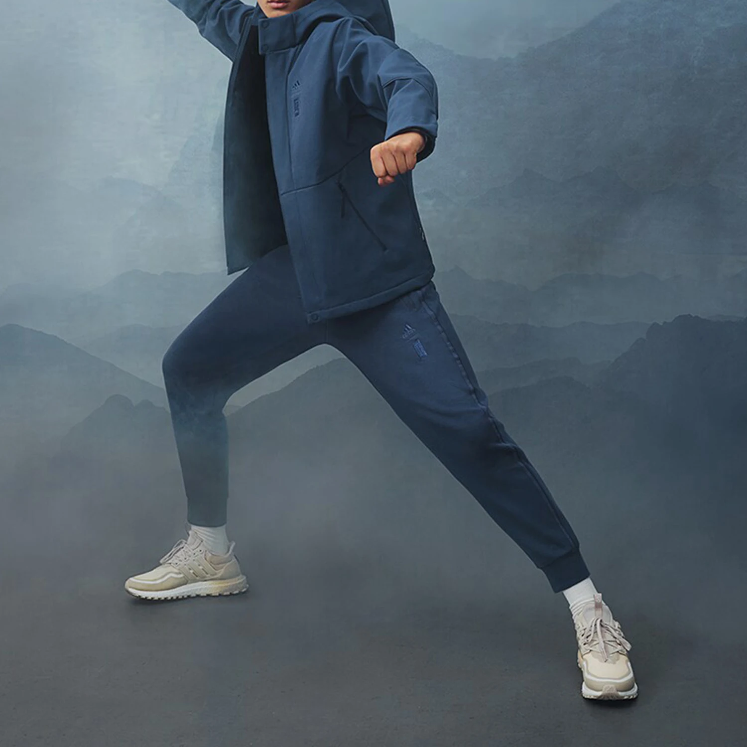 سترة أديداس الرسمية الأصلية الجديدة للرجال ذات القلنسوة المنسوجة IP4933 #2