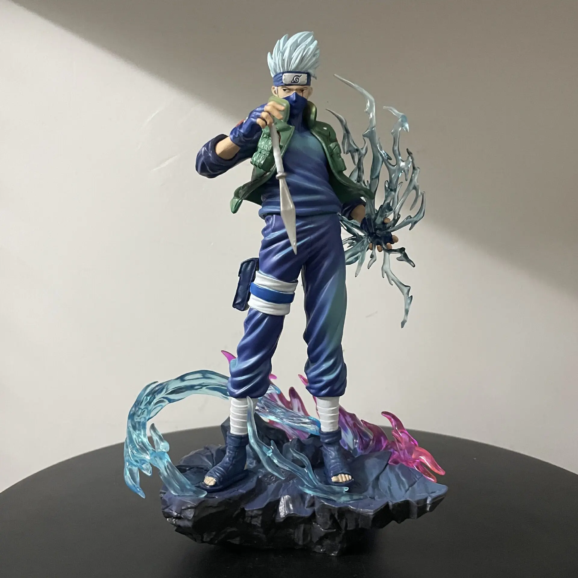 

24cm NARUTO Hatake Kakashi Action Figures Pvc 2.0 Anime Statue Desk Ornament Collection Statue Model Decor Room Desk Toys Gift