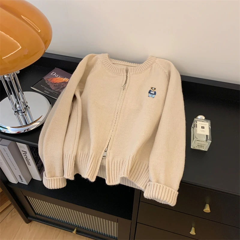 Women Zipper Cardigan O-neck Office Solid Tops Bear Embroidered Cardigan Sweater Women Long Sleeve Knit Sweater Autumn Winter