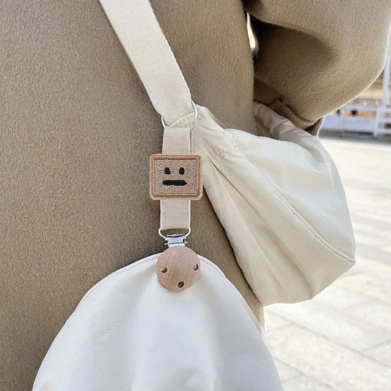 Ins-style small bear smiley multifunctional backpack hook, hat holder clip, glove clip carabiner outdoor travel and camping tool
