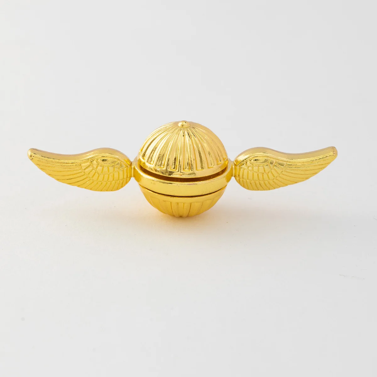 New Golden Fidget Fingertip Gyro Magic Toys With Wings Relief Stress Metal Fidget Spinners Toy Kids Adults Desktop Hand Spinners