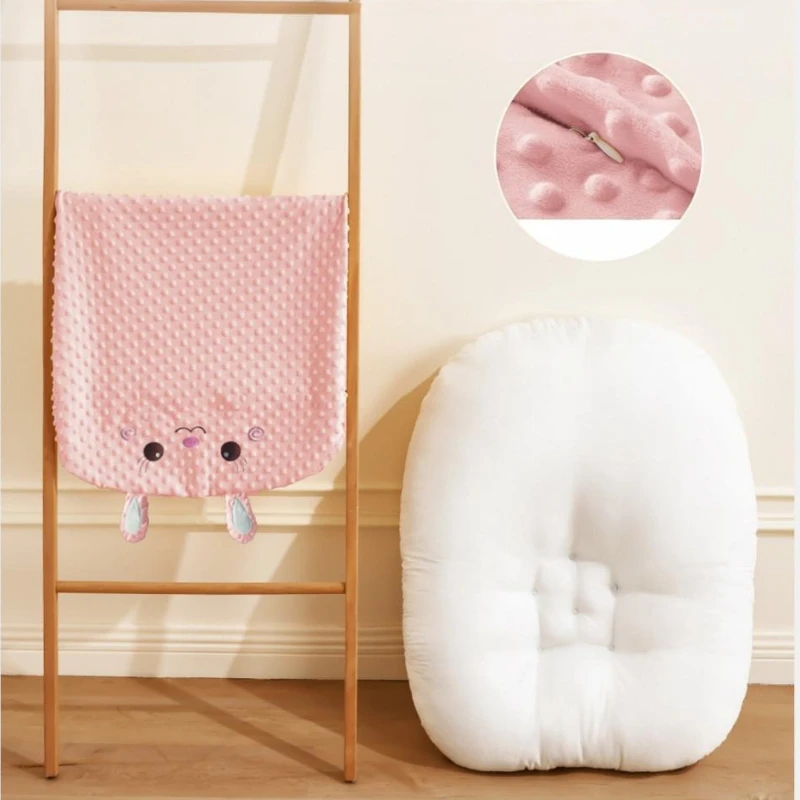 Picture 5: Newborn Lying Down Feeding Bed Baby Anti-spitting Slope Pad Breastfeeding Pillow, Artifact Plus Size Sleeping Baby Bed in Bed