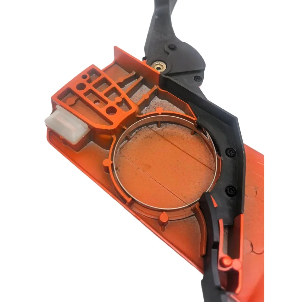 

Запасная крышка сцепления для бензопилы (как на фото), аксессуары для бензопил, увеличивающие срок службы бензопилы.