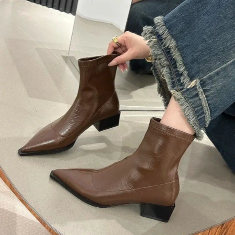 Fashion Short Boots for Women Thick Heeled Short Boot Retro Pointe Toe Ankle Boots for Women New Casual Leather Boot Botas Mujer
