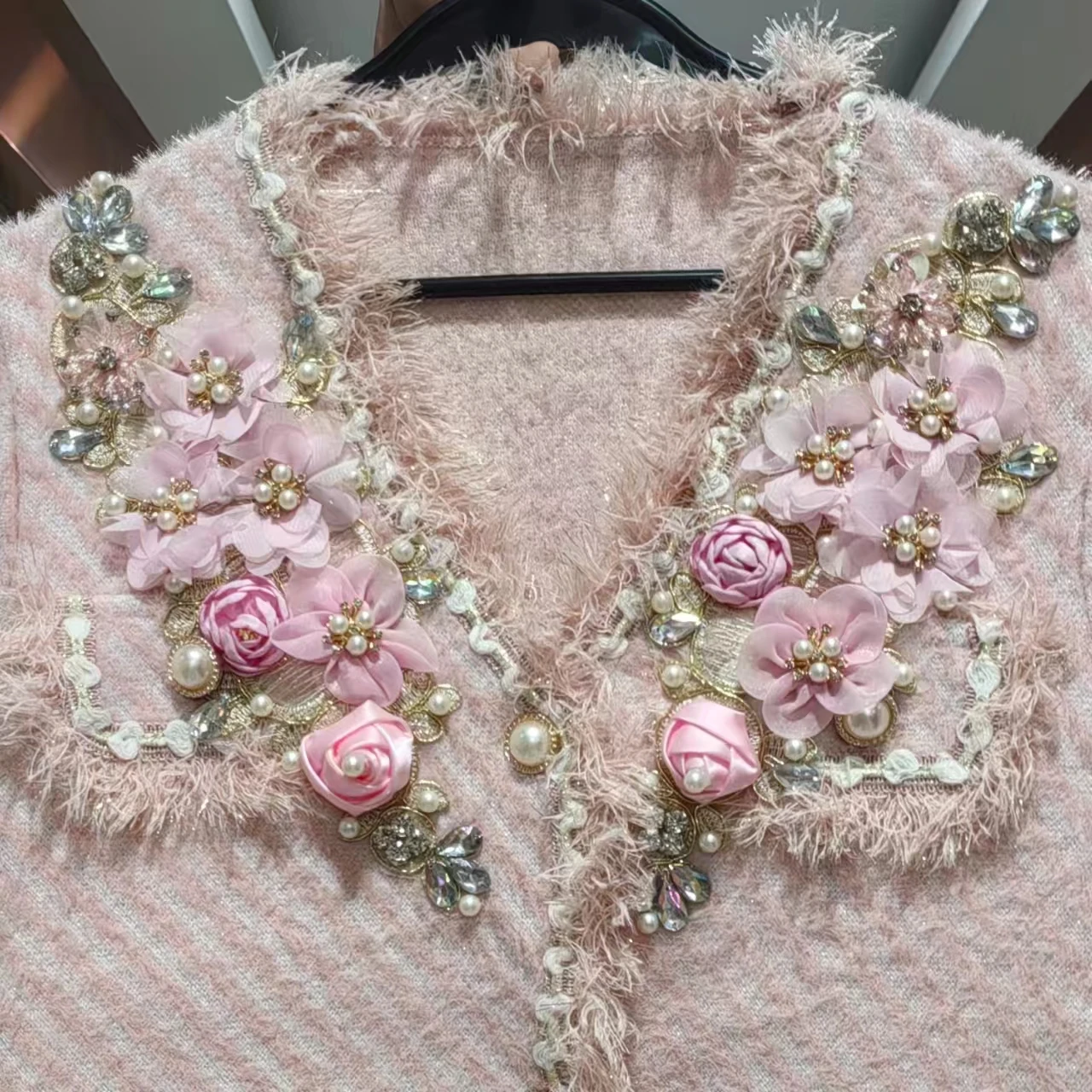 New In 2024 Autumn Winter Luxury Beaded Flowers Stitch Knitted Cardigan For Women Long Sleeve Sweater Coat Outwear Jacket