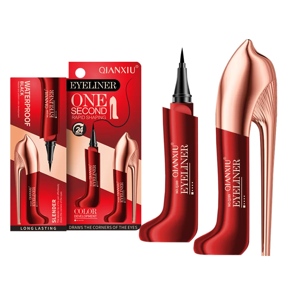 ハイヒールシューズには、防水性があり、汗に強く、アイライナーがにじまない黒のアイライナーペンが付属しています。