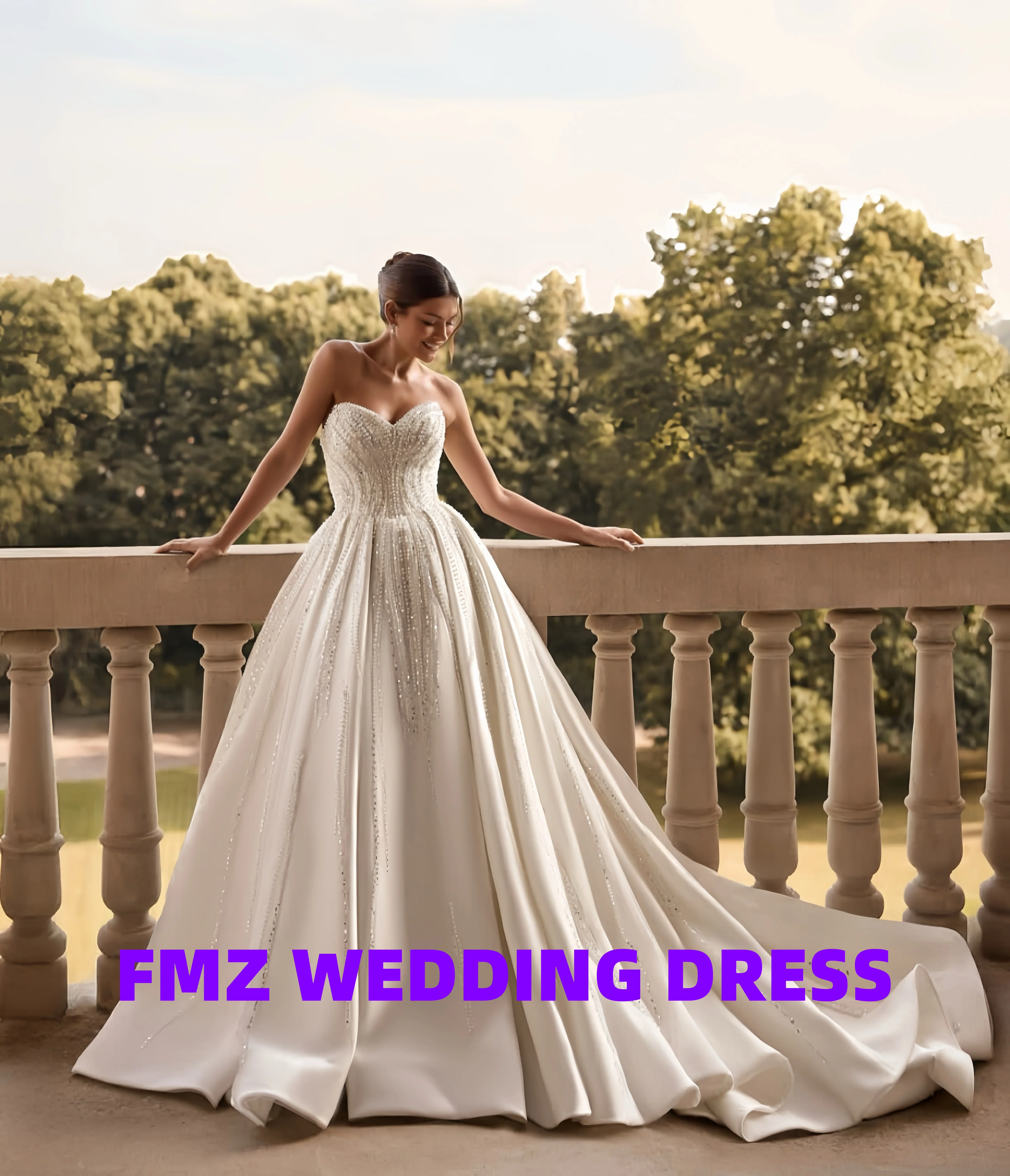 Maßgeschneidertes, ärmelloses A-LINE-Satin-Damenhochzeitskleid mit süßem Kragen, Vestidos de Novia, Robe de Mariee