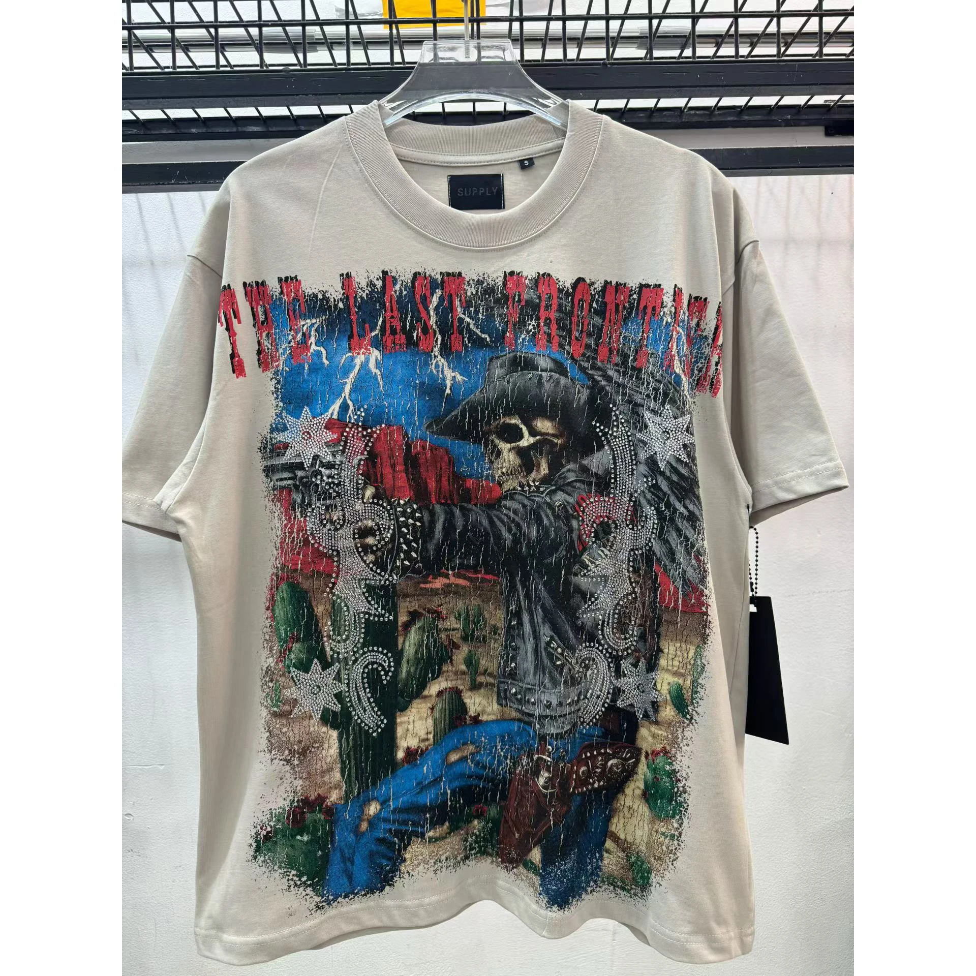 Black Western Cowboy Horse Graphic T-Shirt for Men Vintage Distressed Acid Wash Rhinestone Tshirts