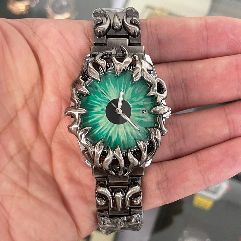 

Green Fashion Design Medieval Old Style Watch Creative Design Steel Waterpoof High Quality Fashion Quartz Wrist Watch For Men