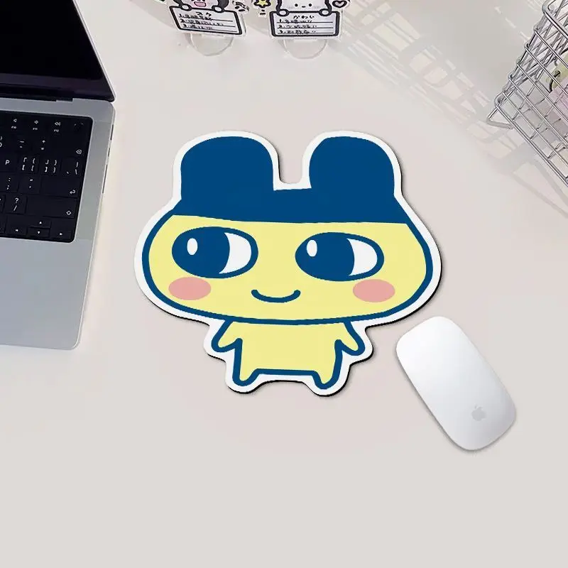 Leuke Cartoon Tamagotchi Muismat Klein formaat Antislip Duurzame onderkant Hoge esthetische waarde Gepersonaliseerde bureaumat voor kantoor