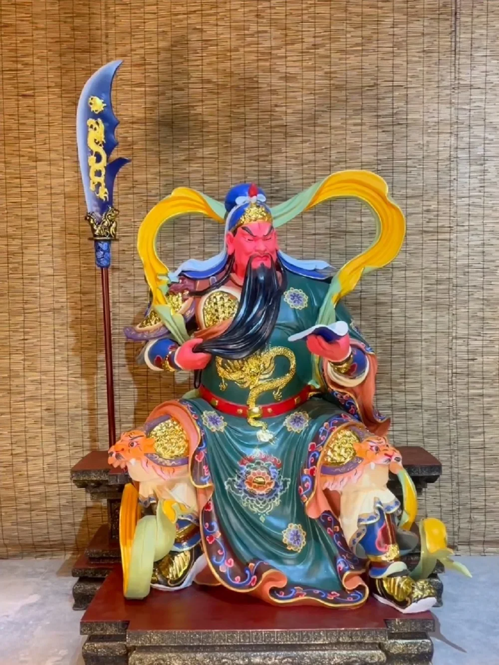 Guan Gong gods Guan Er Ye Guan Di Ye resin FRP wood carving copper carving Shengdi Jun Zhou Cang  Ping Buddha