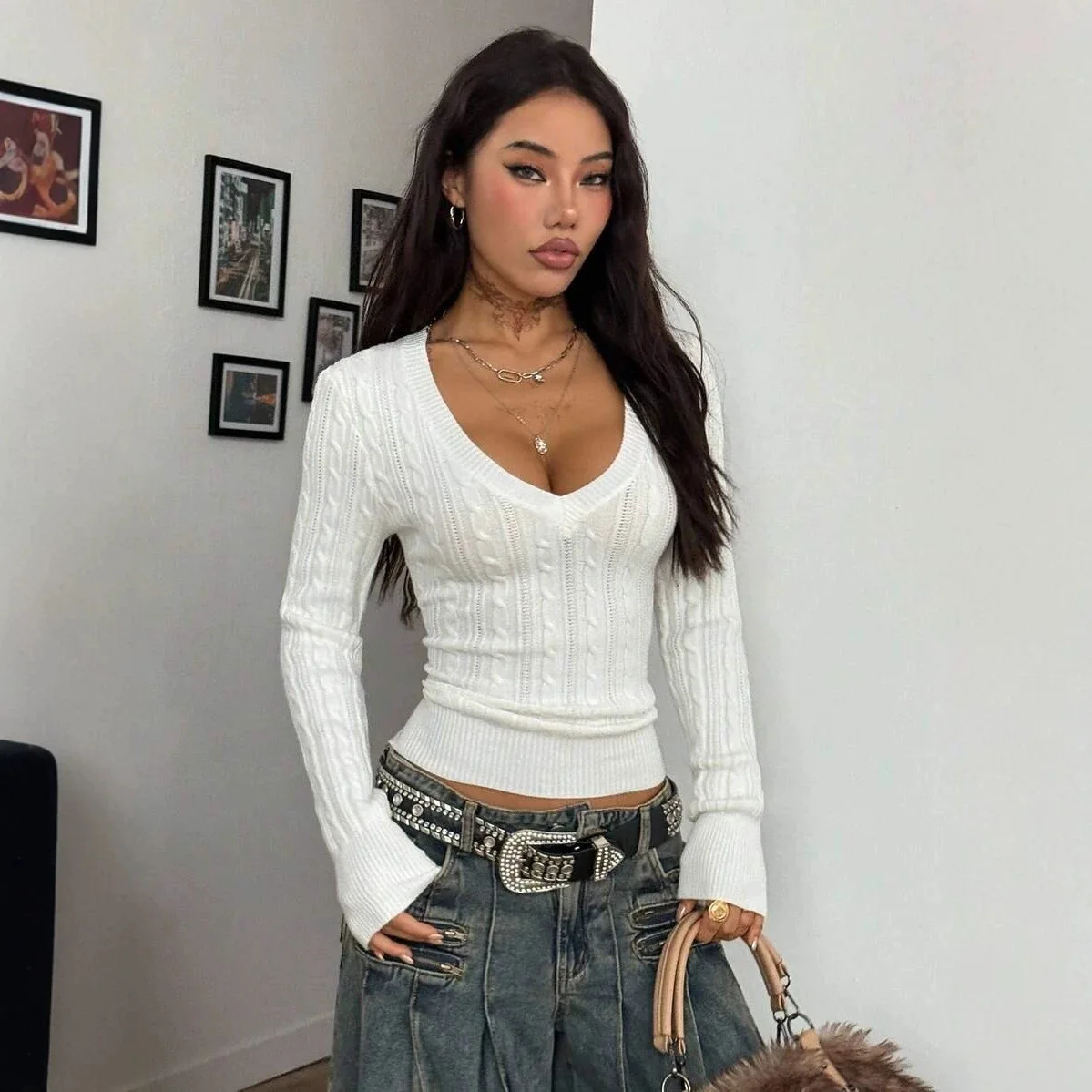 2025 New Women V Neck Cable Knit Sweater Slim Fit Long Sleeve Pullover Jumper Trendy Hot Girl Style Knit Top for Autumn Winter