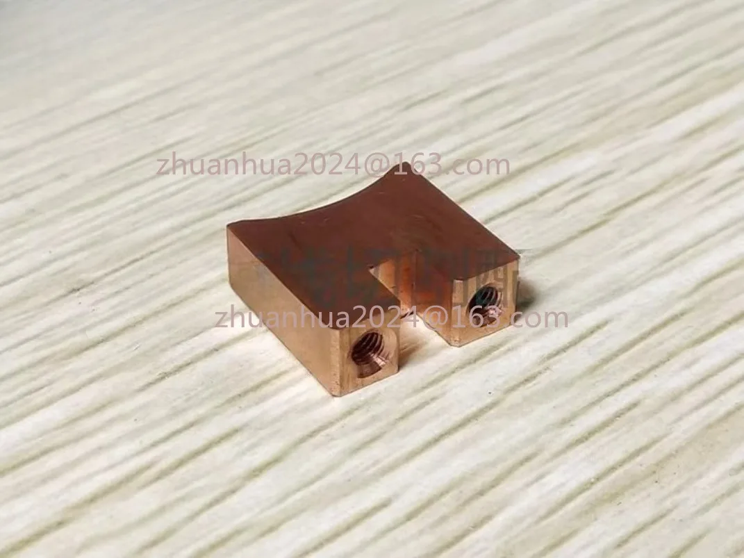 

1 шт. подходит для электроэрозионной машины Charmilles Wire C412, нижняя контактная угольная щетка Robofil 100446687 для ROBOFIL 290,300,310,500,510