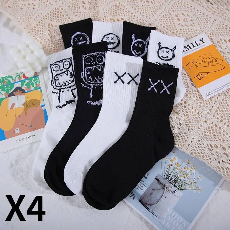 CHRLEISURE 4 Pairs/Set Long Barrel Socks Men's Black And White Socks Trend Cartoon Long Tube Comfortable Breathable Couple Socks