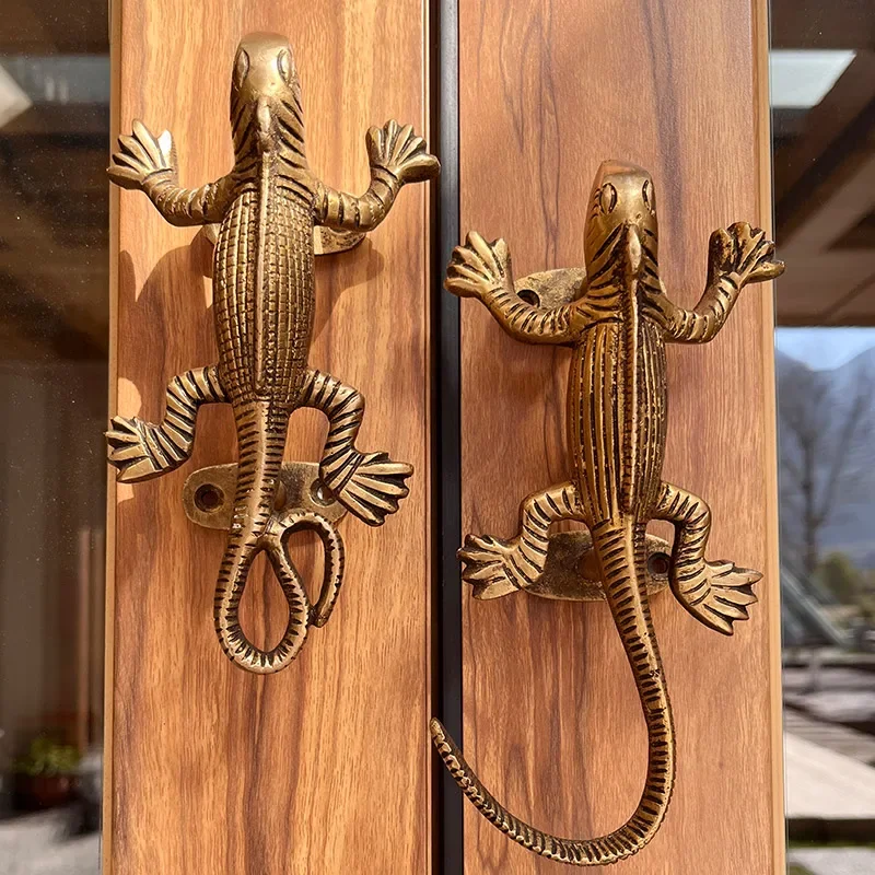 

1piece Gecko Indian handmade open door with full copper handle, personalized indoor door, courtyard door handle