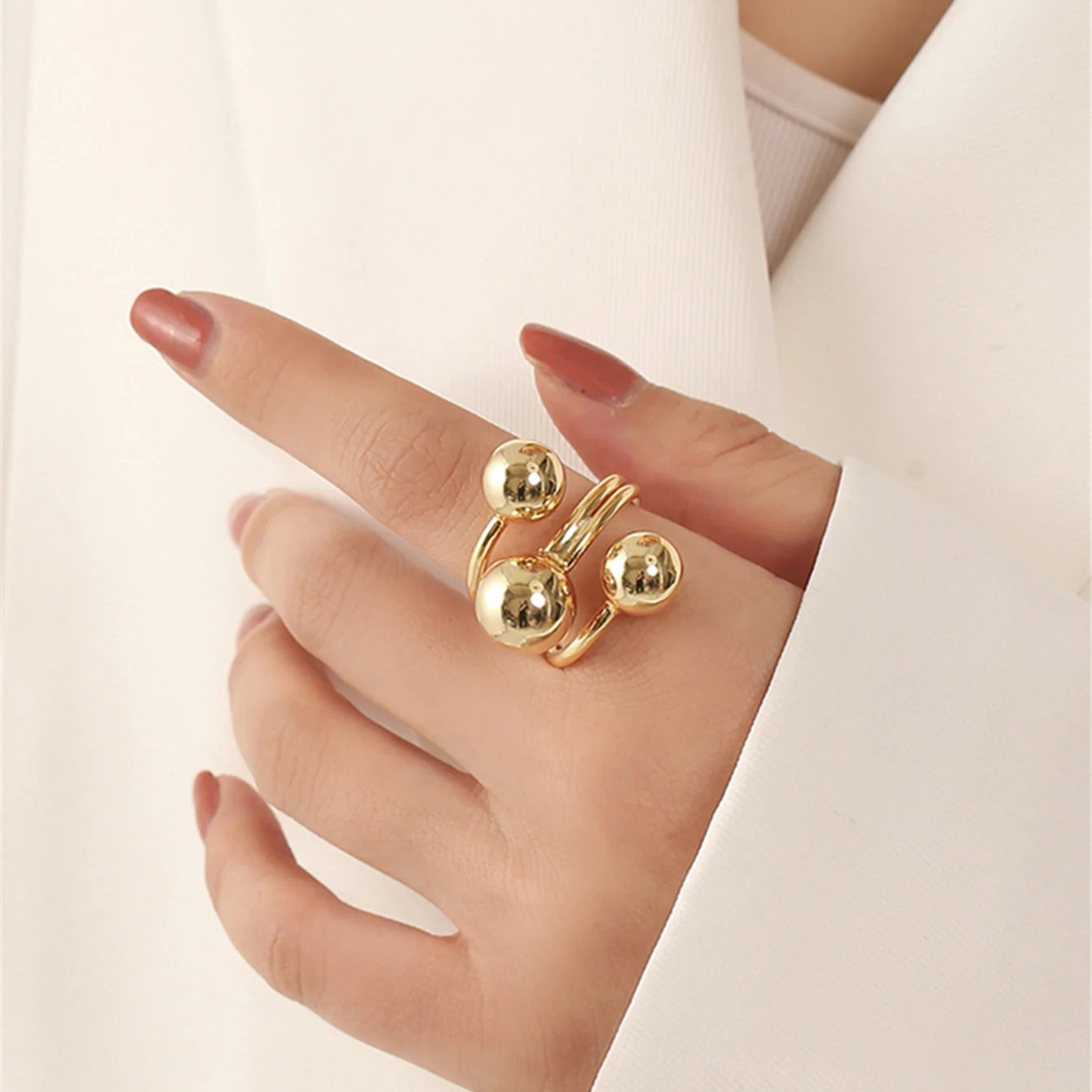 Sphericity Design Open Ring for Women Gold Color Adjustable Ring Senior Sense of Light Luxury and Simplicity Ring