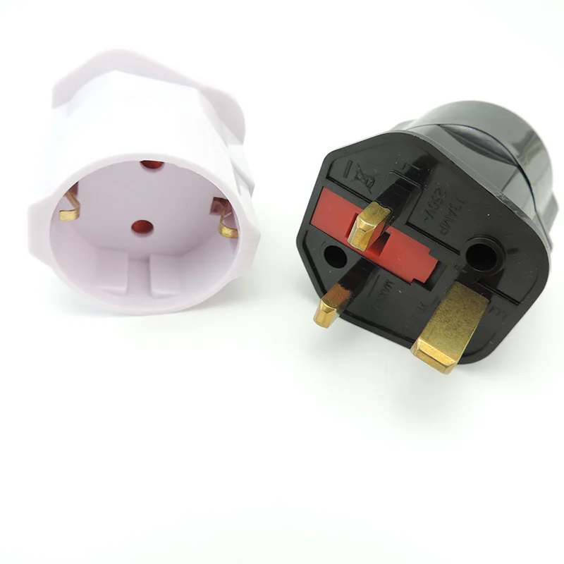 Universal 13A 250V Copper EU Korea Germany France Russia To HK UK Power Adapter Fused Plug Singapore Malaysia Converter Type G s