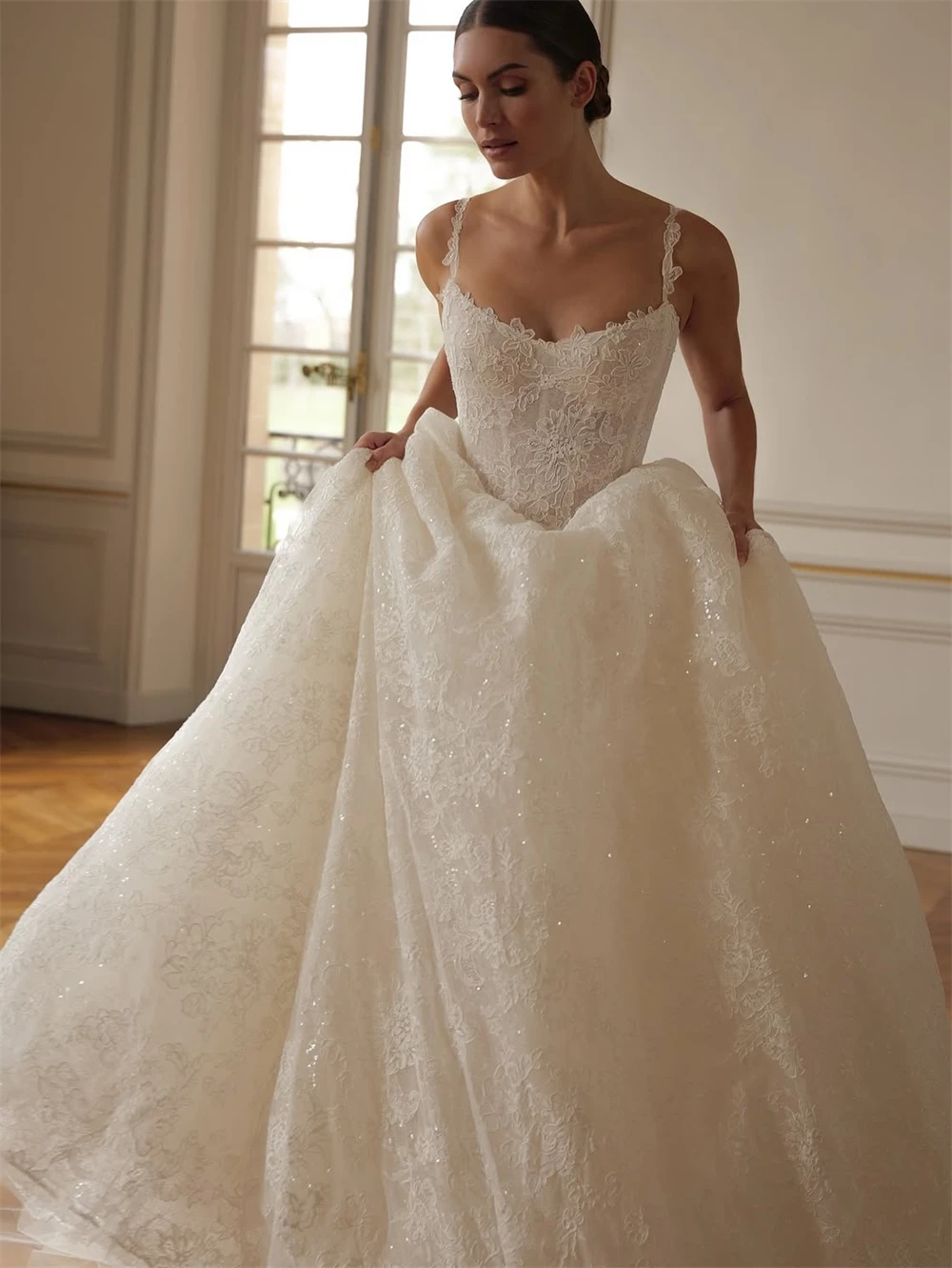 

Customized Soft White Lace Wedding Dress Formal Sweetheart Spaghetti Straps Bridal Gowns Boho A-Line Chapel Train Robe de mariée