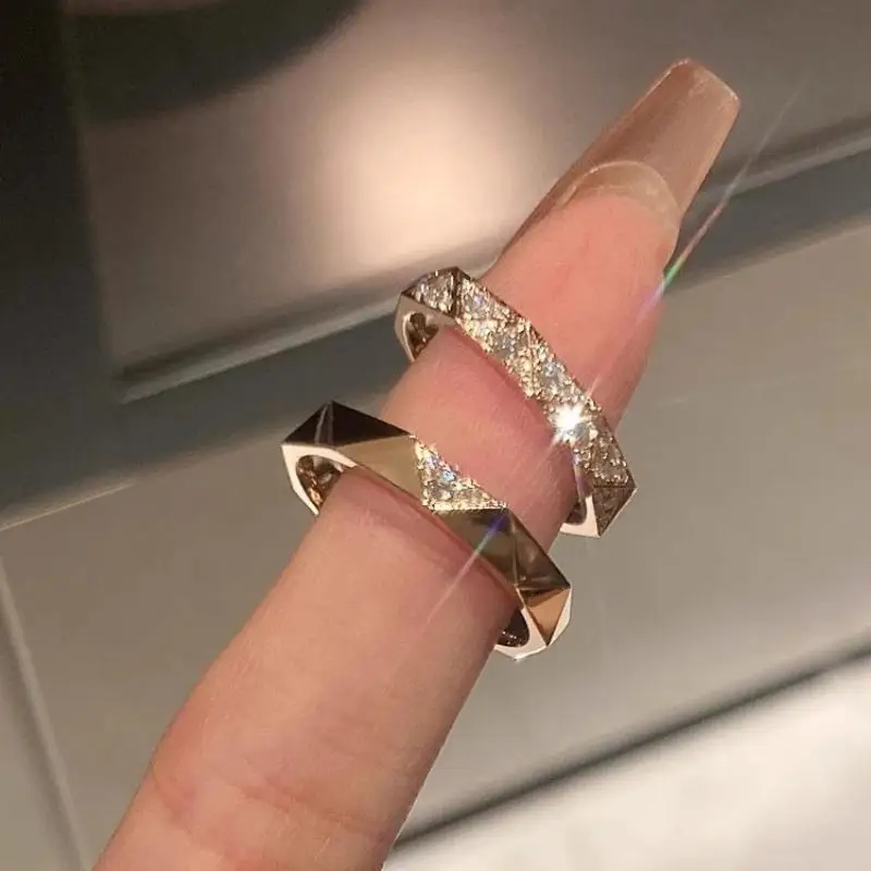 Inspiration Design Retro Full Diamond Brushed Ring Exquisite Light Luxury Minimalist Stacked rings for women Party Jewelry