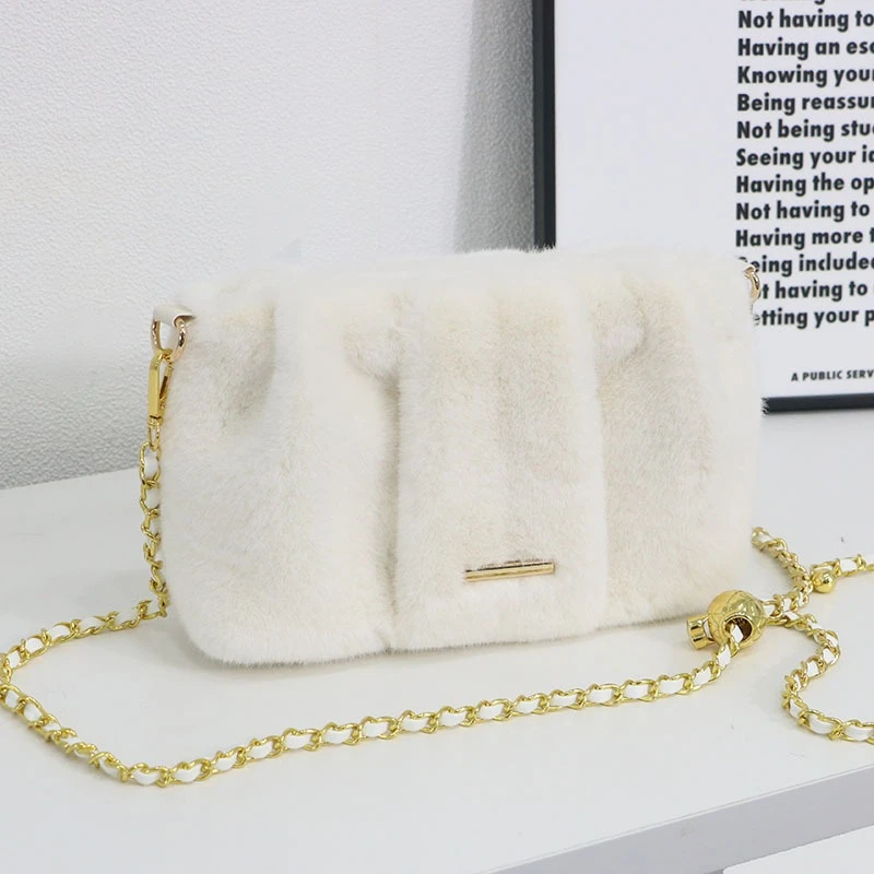 High Quality Women's Plush Crossbody Bag Luxury Faux Fur Mini Square Bag Chain Design Stylish One-shoulder Plush Bag