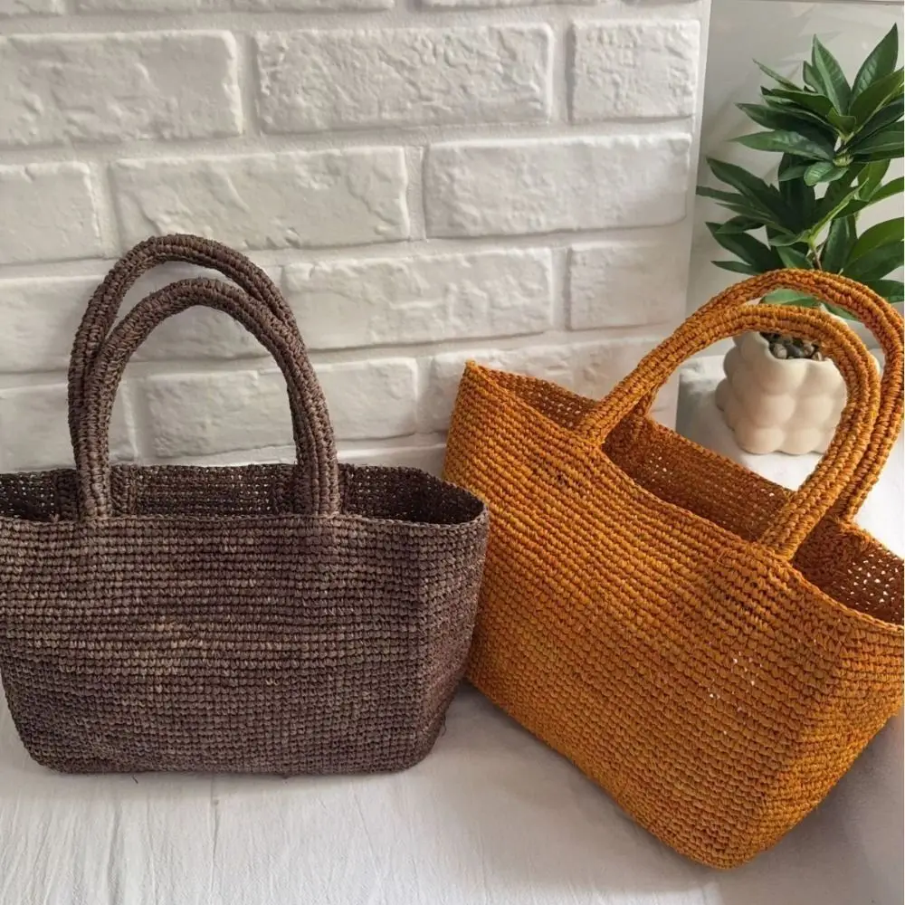 New Handmade Raffia Straw Bag Straw Material Woven Design Woven Beach Bag Double Handles Straw Shoulder Bag For Women