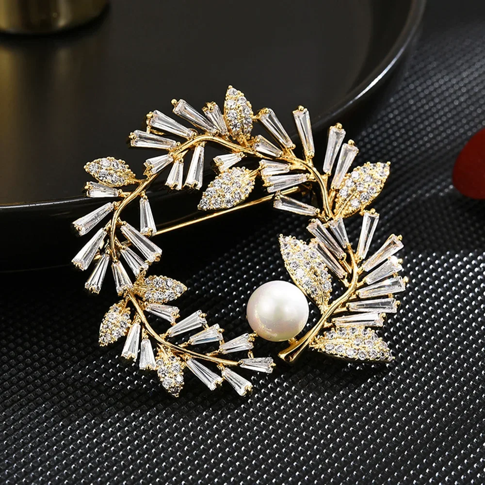 Rhinestone Crystal Olives Wreath Brooches for Women Men Copper Pearl Brooch Pin Collar Jewelry Female Coat Dress Accessories
