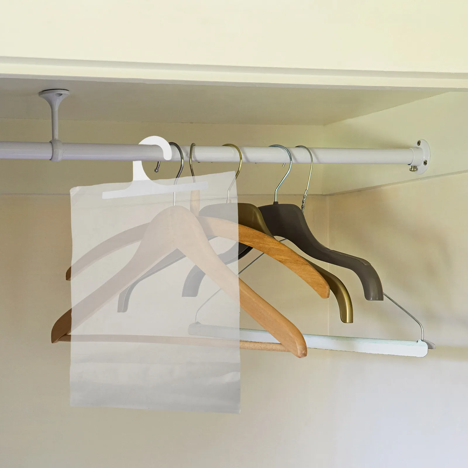 

25 прозрачных подвесных сумок для хранения, 11x10 дюймов, из прозрачного водонепроницаемого пластика, большой вместимости, органайзер для шкафа, сумка-вешалка