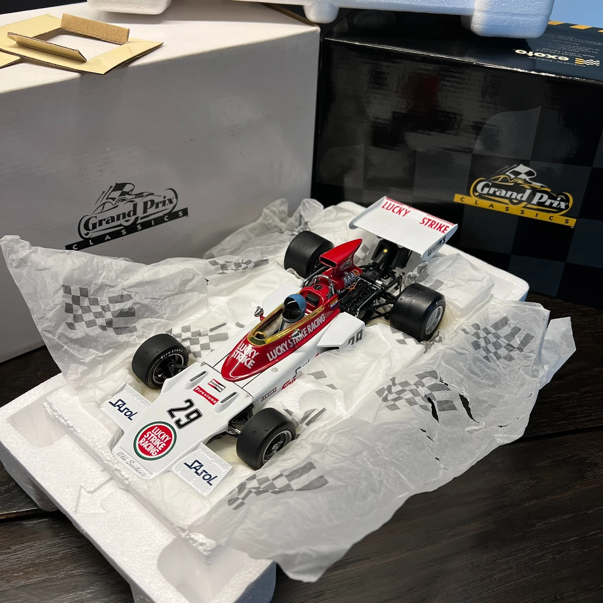 Exoto 1:18 f1 72d #29 bringen eine Puppe Simulation Limited Edition alle offenen Legierung Metall statische Auto Modell Spielzeug Geschenk