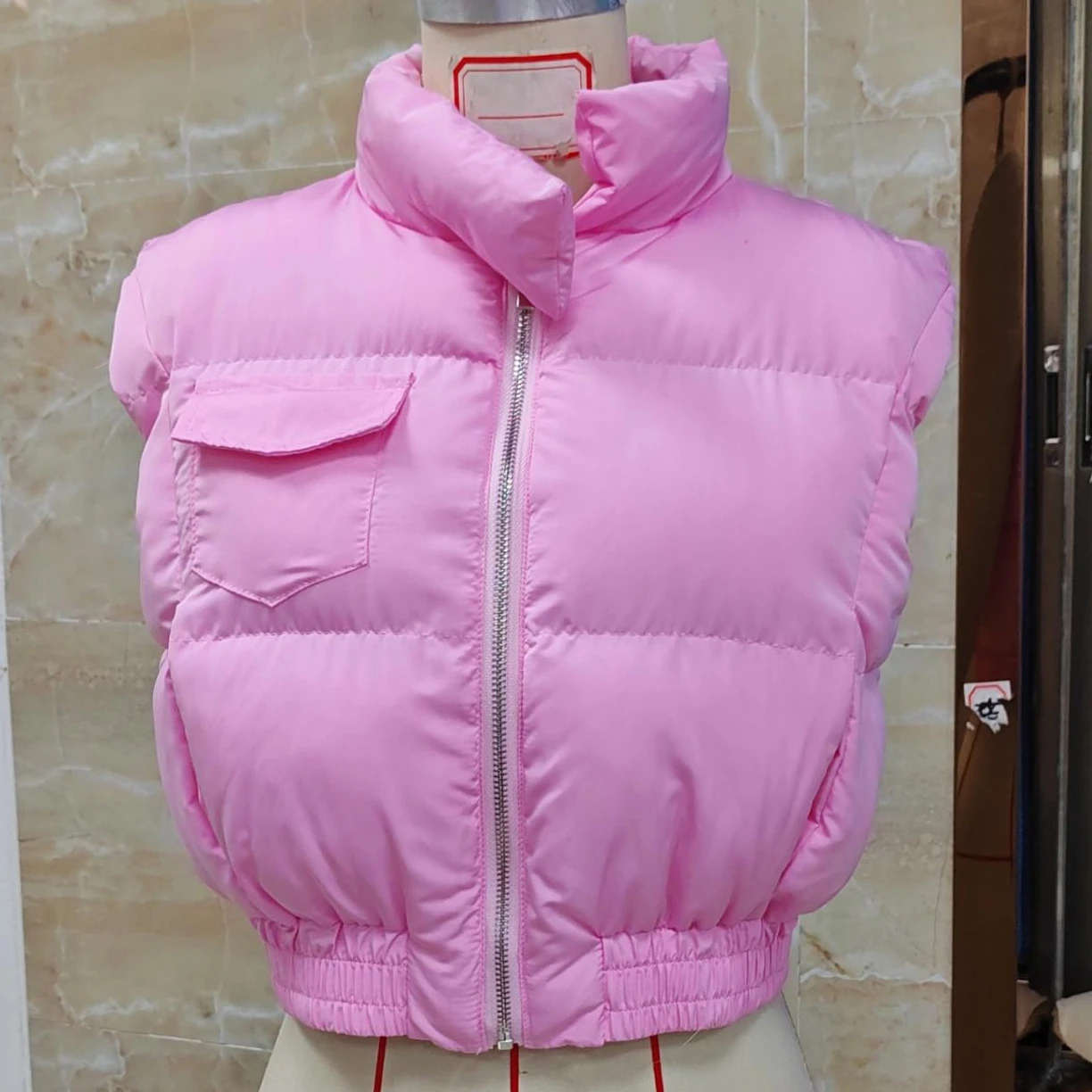 여성용 핑크 민소매 패딩 조끼 가벼운 퀼팅 다운 조끼 지퍼 가슴 포켓 따뜻한 캐주얼 아우터웨어 가을 겨울용