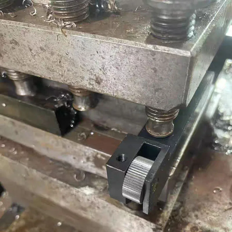 20 Square Straight/Mesh CNC Lathe Rolling Tool for Precision Metalworking And Engineering